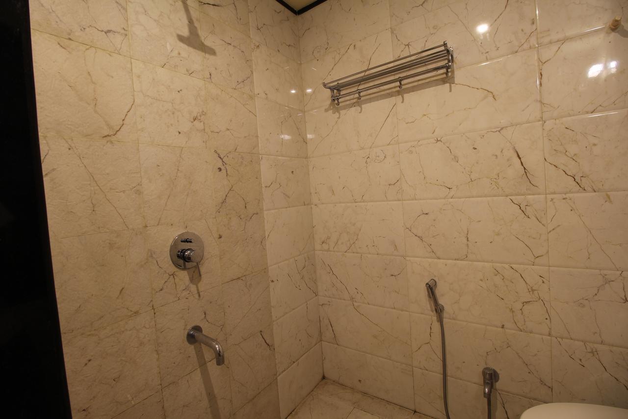 Hotel Sham Suman, Kolhapur- Opposite To Mahalaxmi Temple Luaran gambar
